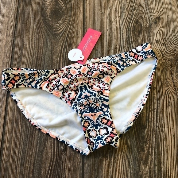 Xhilaration Black & Pink Pattern Scrunch Bottom - Picture 1 of 8